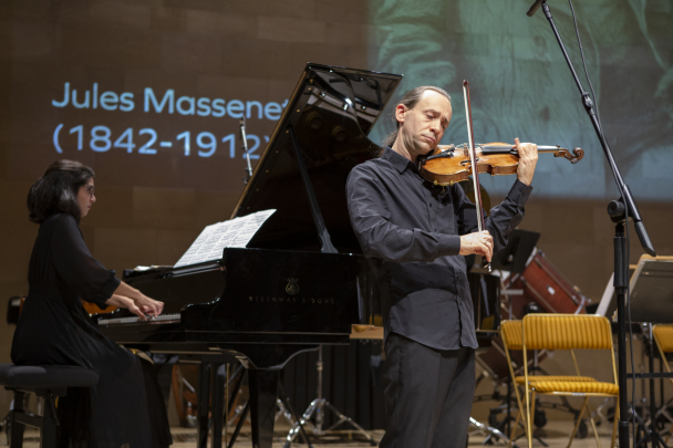 Concert-fauteuil-Edith Canat de Chizy-credit Juliette Agnel